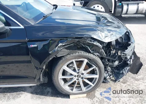 2021 Audi Q5 Premium Plus 55 Tfsi E Quattro S Tronic z USA, uszkodzony, nr VIN WA1E2AFY2M2043536